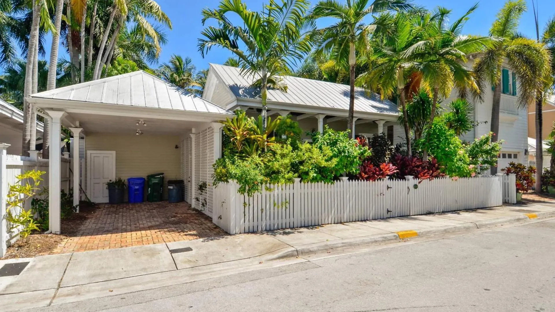 Easy Livin By Avantstay Key West Home W Pool Bbq Week Long Stays Only